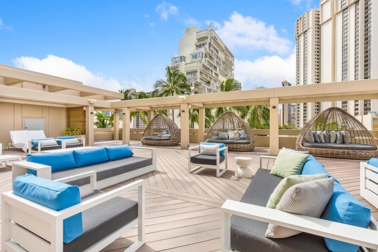 Castle At Ala Moana Hotel Honolulu Exterior photo